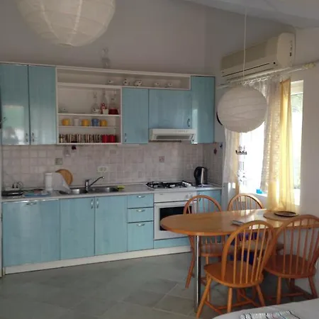 Vanda Apartment *